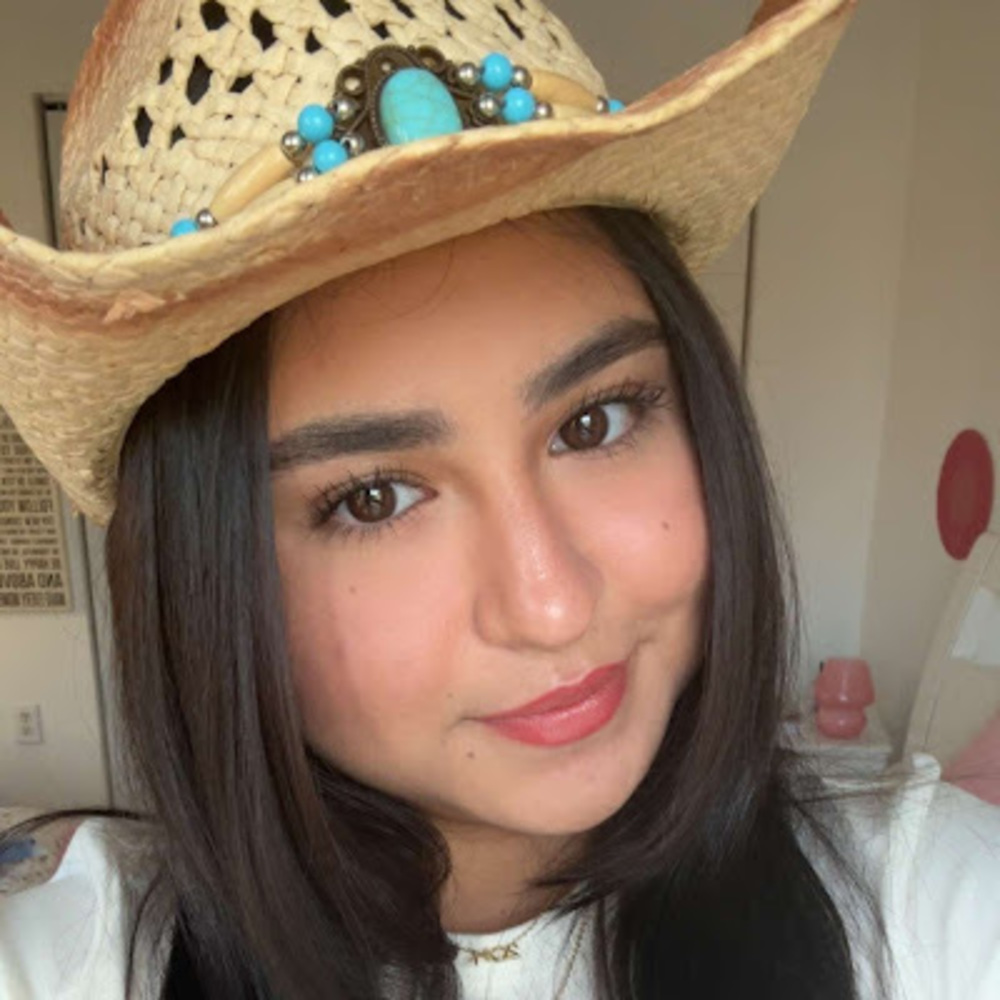 Meet your Posher, Mariana